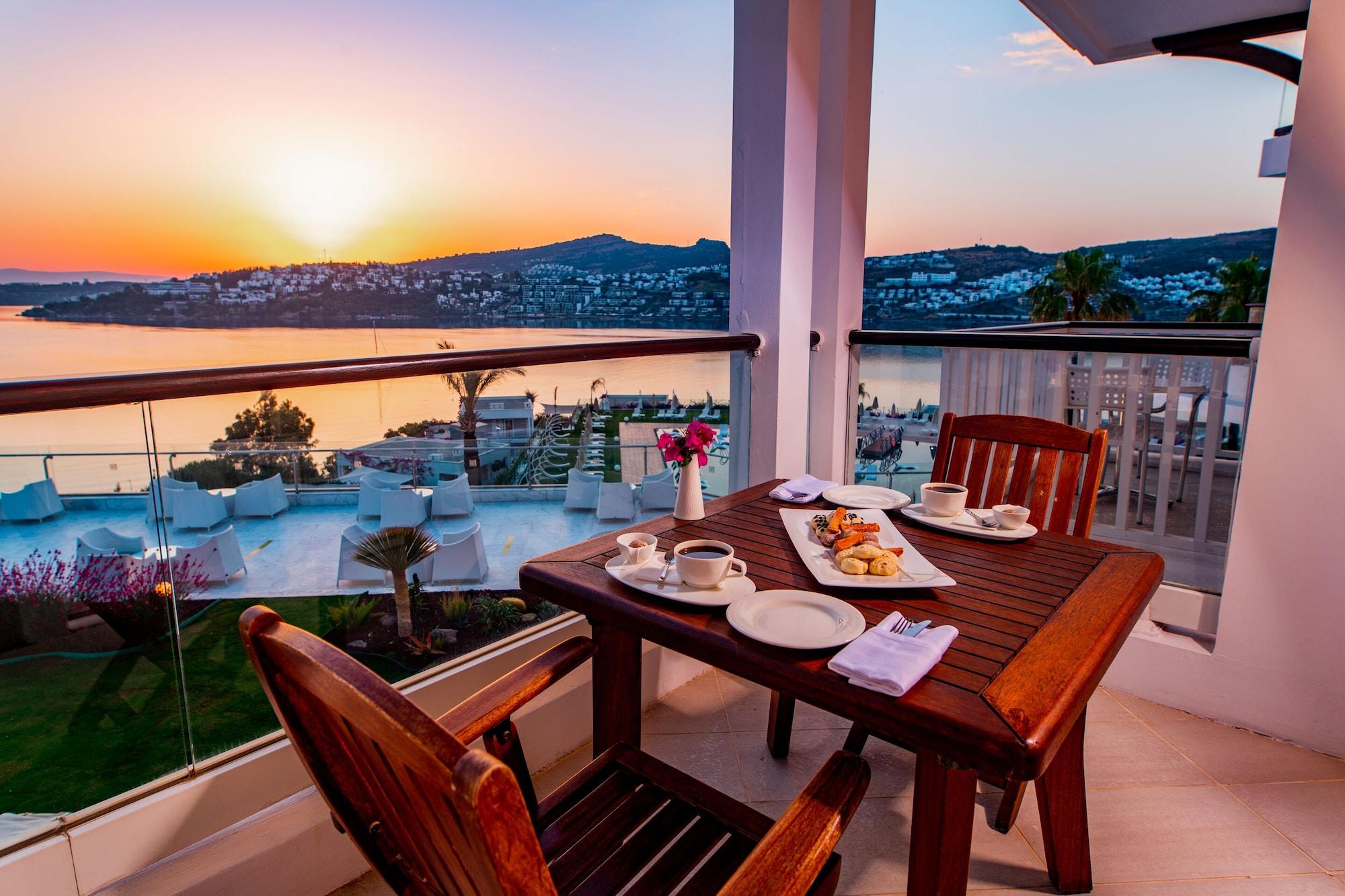 Baia Bodrum Hotel Gundogan  Exterior photo